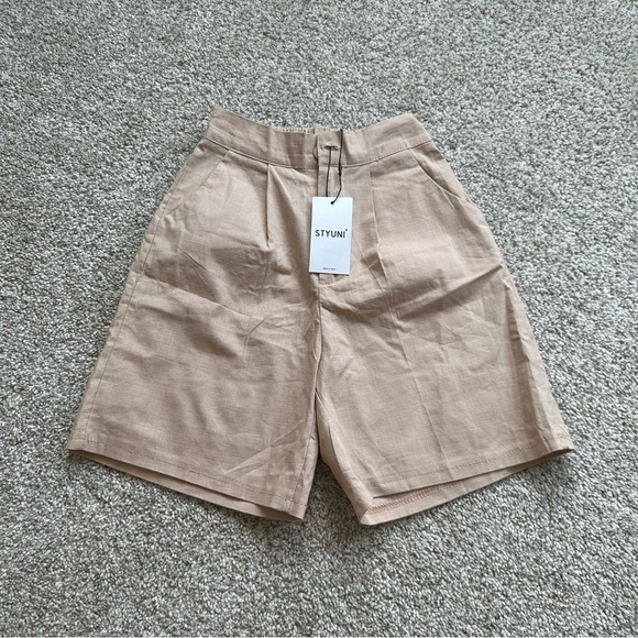 Linen Shorts - Picture 3 of 5